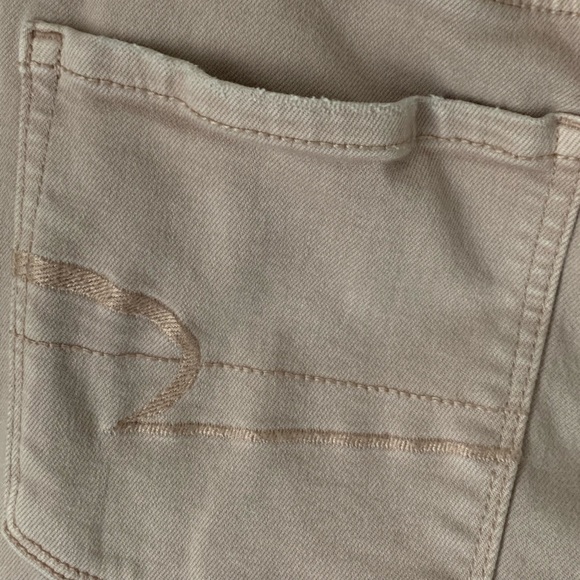 American Eagle Rose Colored Jeans - Picture 4 of 4